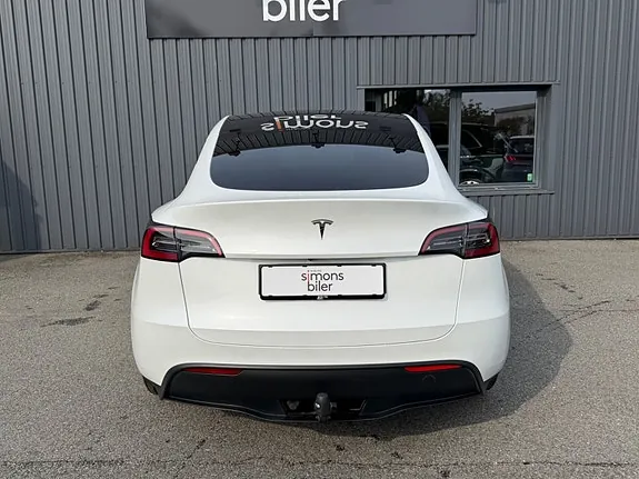 Tesla Model Y 2024 photo 5