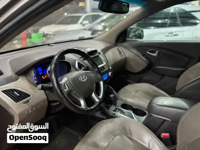 Hyundai Tucson 2012 photo 2