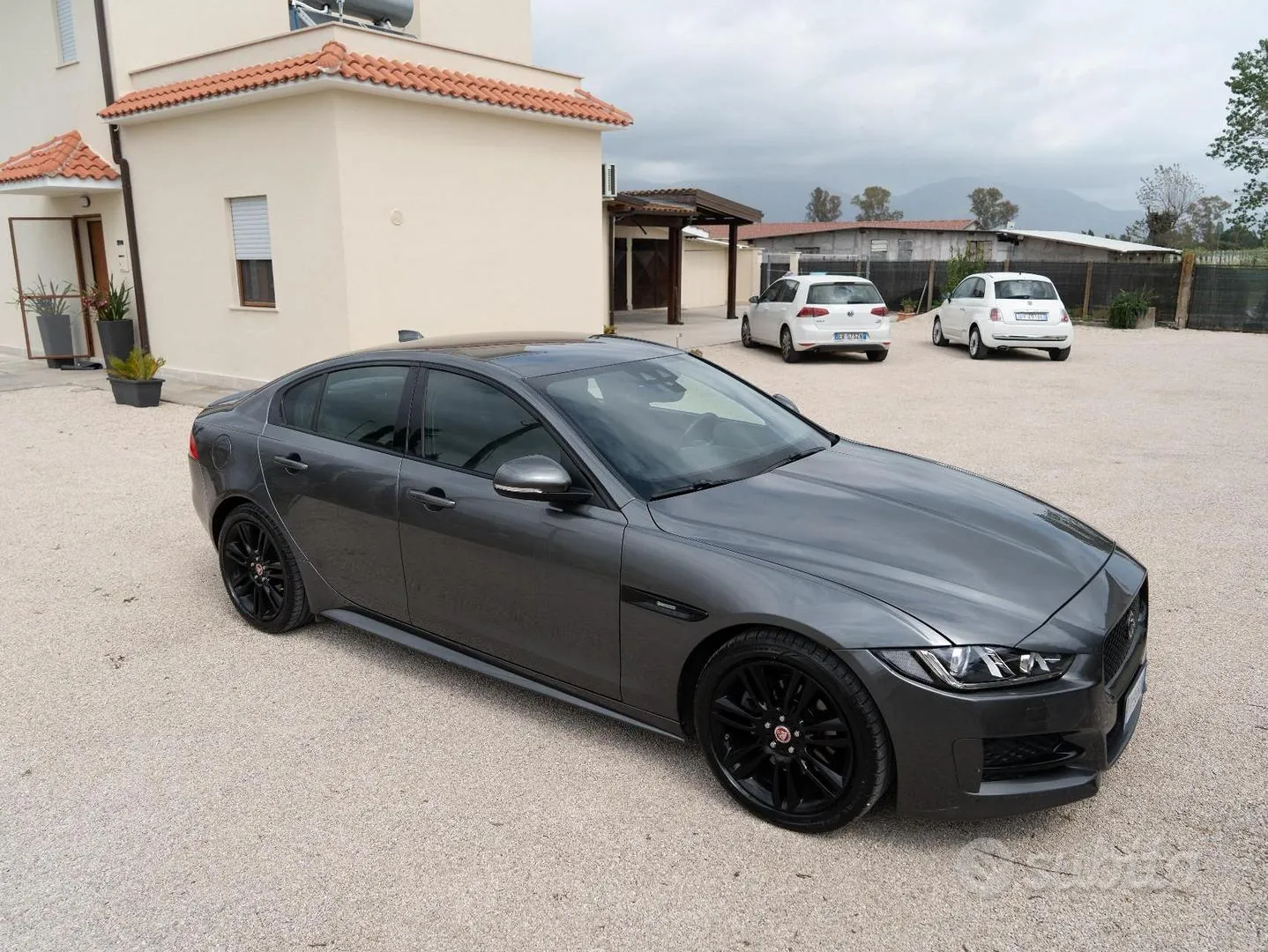 Jaguar Xe Rsport 2019 photo 2