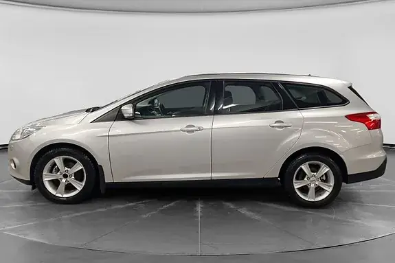 Ford Focus 2014 photo 2