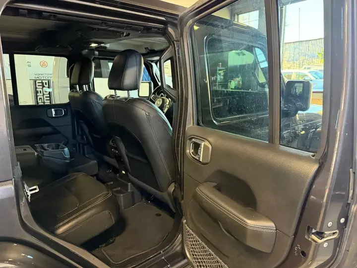 Jeep Wrangler Unlimited 2018 photo 5