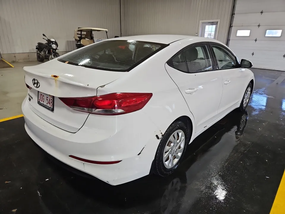 Hyundai Elantra 2017 photo 5