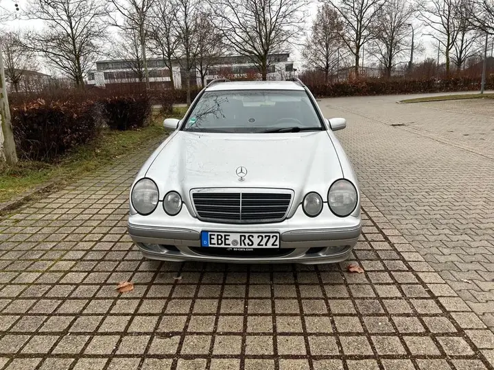 Mercedes-Benz E 270 Cdi