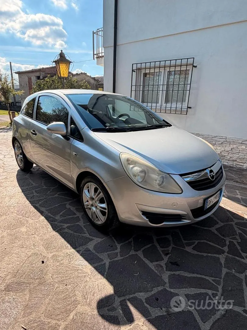 Opel Corsa 2007 photo 2
