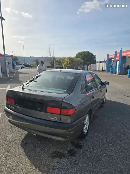 Renault Laguna 1996 photo 3