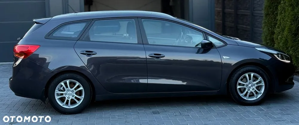 Kia Ceed 2015 photo 4
