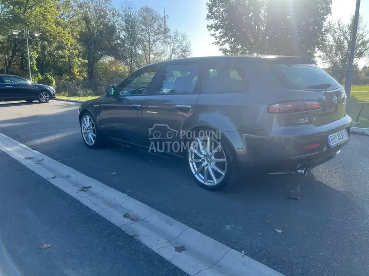 Alfa Romeo 159 2010 photo 3