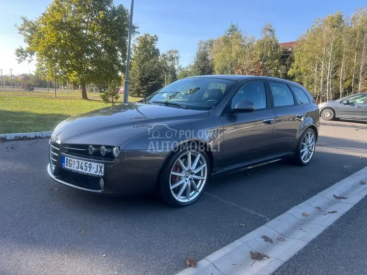 Alfa Romeo 159