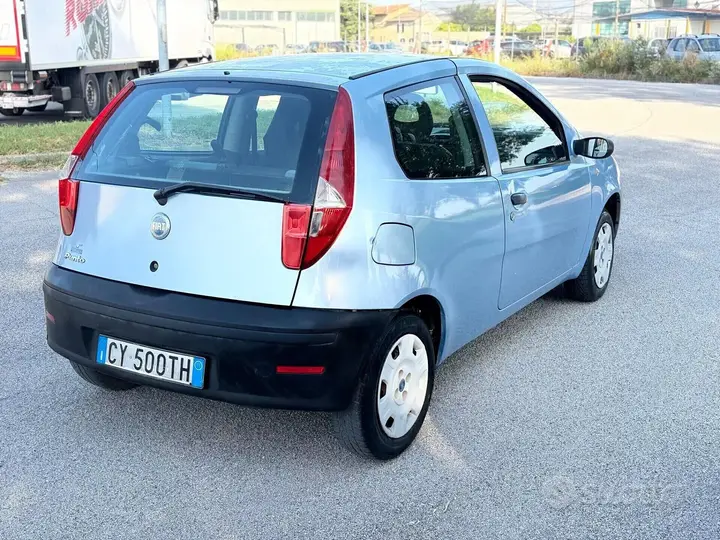Fiat Punto 2005 photo 4