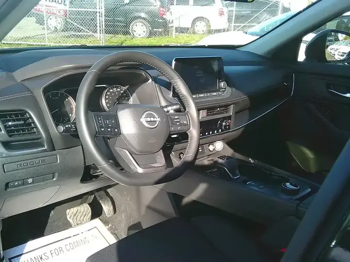 Nissan Rogue 2026 photo 3