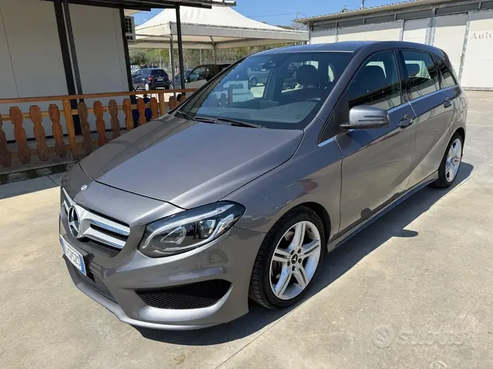 Mercedes-Benz B-Class 2015 photo 3
