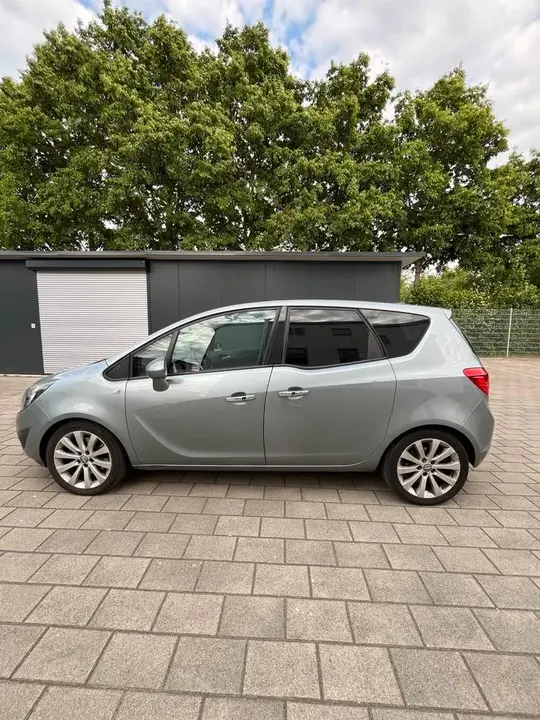 Opel Mariva
