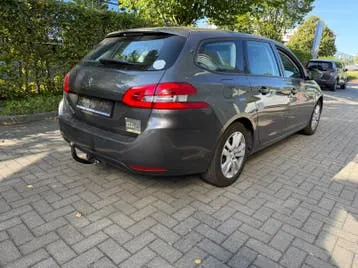 Peugeot 308 2019 photo 2