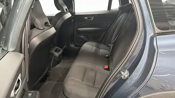 Volvo V60 Cross Country 2022 photo 5