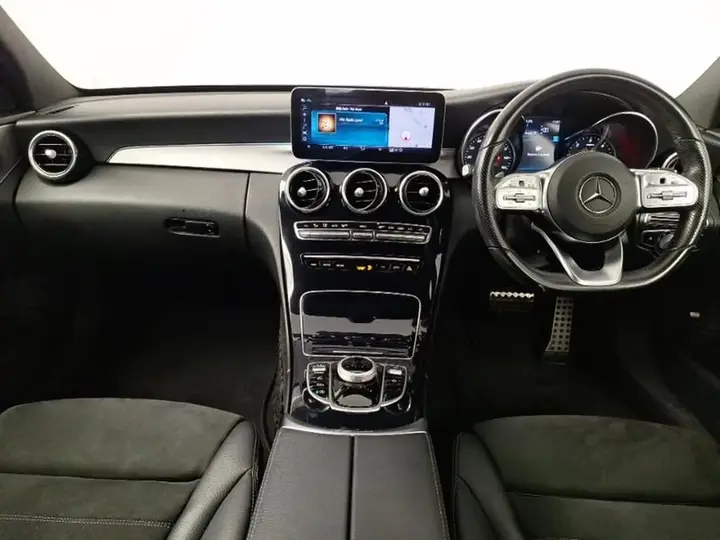 Mercedes-Benz C-Class 2019 photo 3