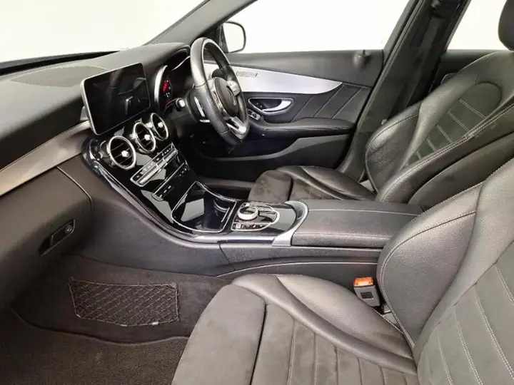 Mercedes-Benz C-Class 2019 photo 5