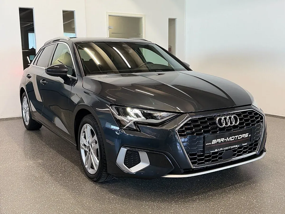 Audi A3 2023 photo 3