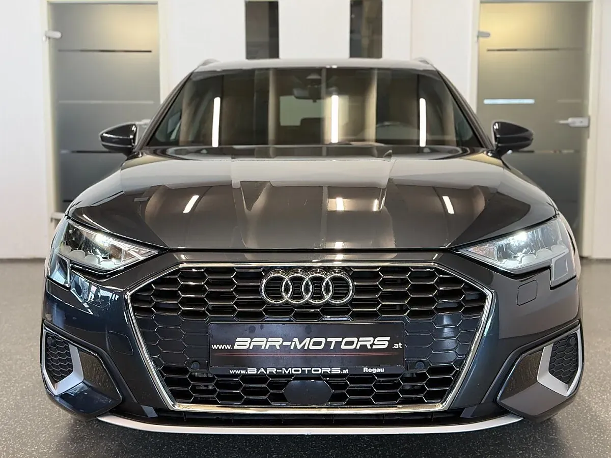 Audi A3 2023 photo 2
