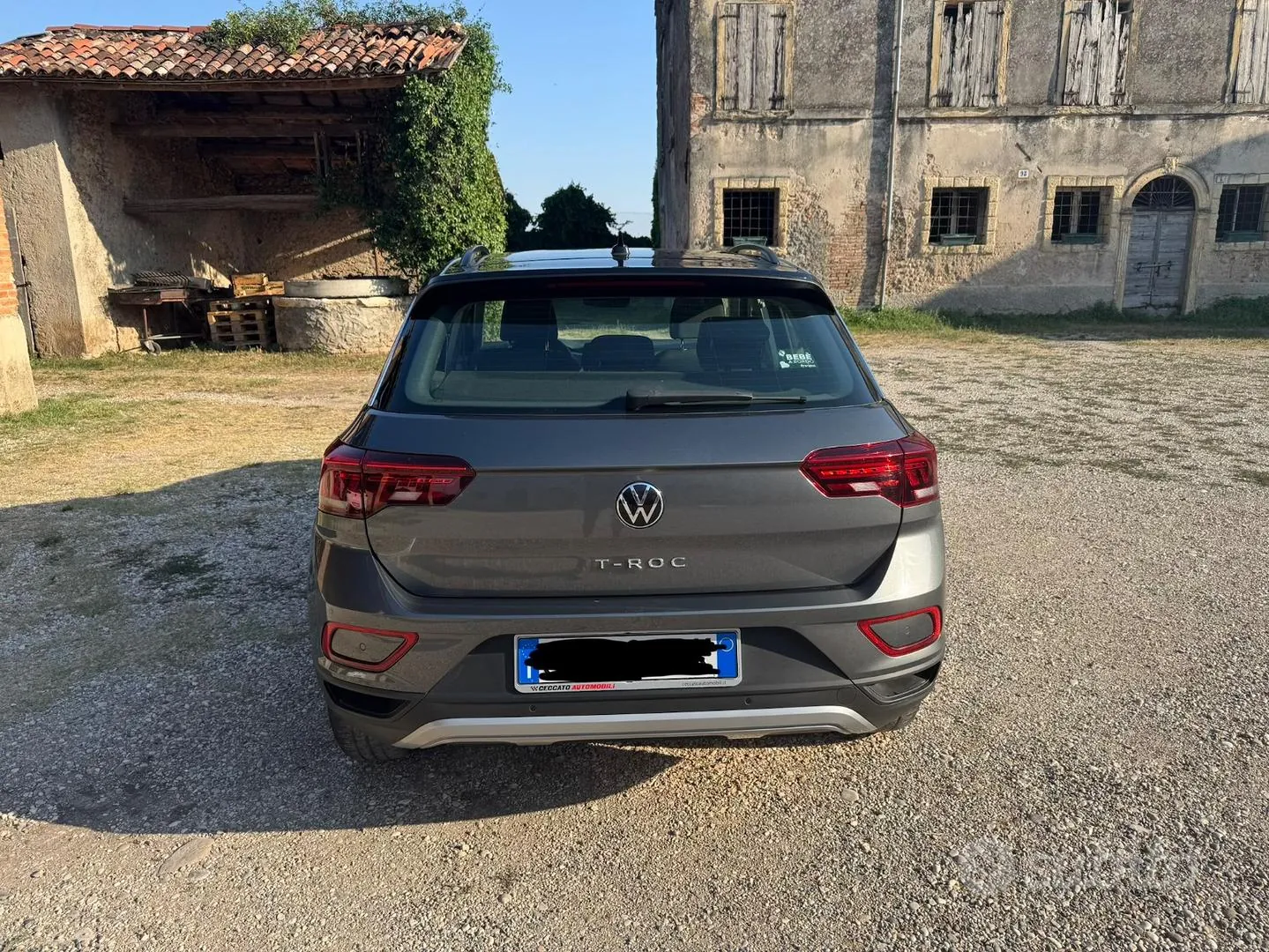 Volkswagen T-Roc 2023 photo 3