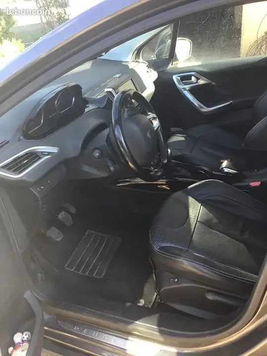 Peugeot 2008 2017 photo 4