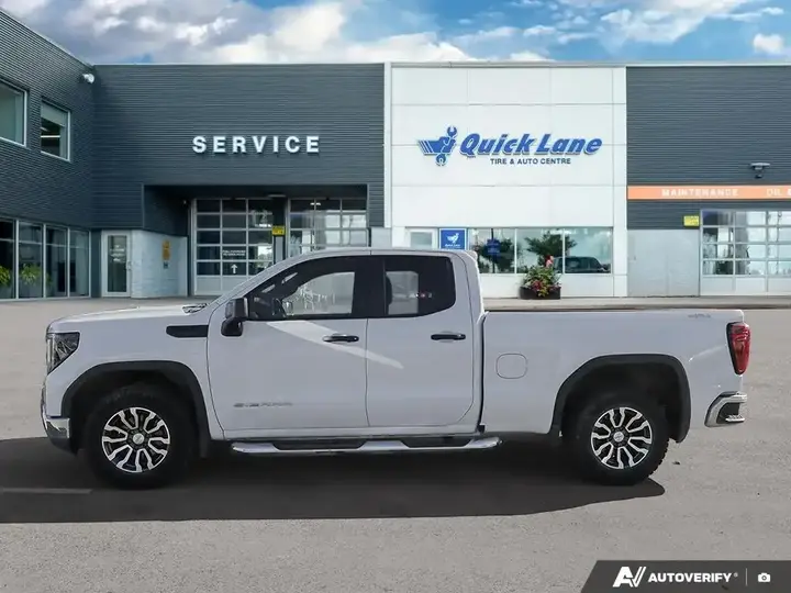 GMC Sierra 1500 2023 photo 3