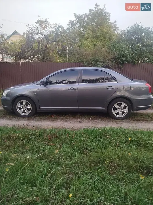 Toyota Avensis 2004 photo 3