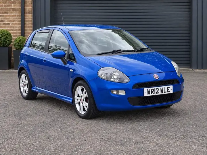 Fiat Punto 2012 photo 3