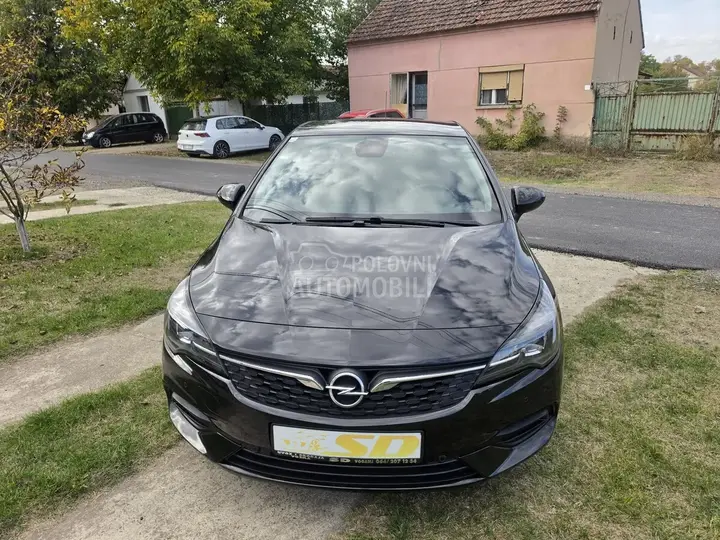 Opel Astra K 2020 photo 2