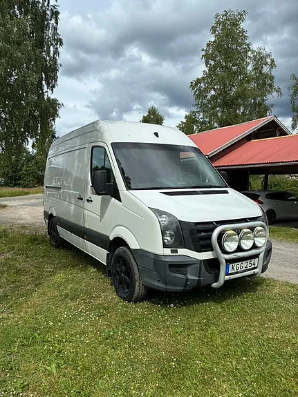 Volkswagen Crafter 35 2014 photo 2