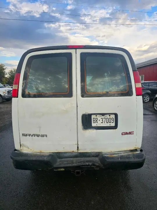 GMC Savana 2013 photo 5
