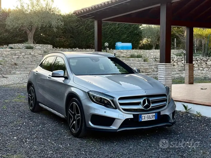 Mercedes-Benz Gla 2015 photo 3