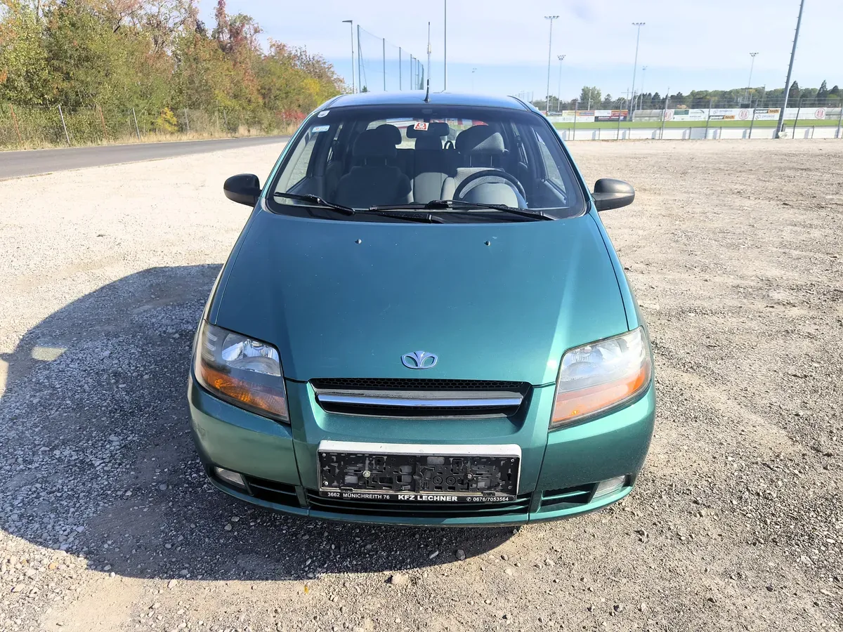Chevrolet Kalos 2003 photo 2