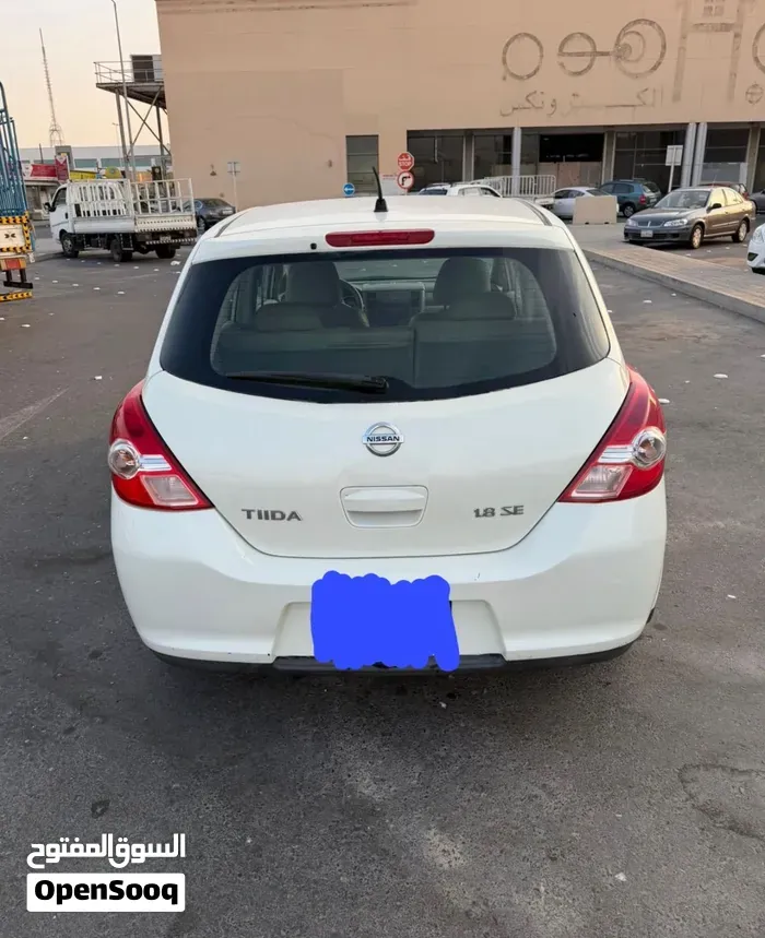 Nissan Tiida 2009 photo 2