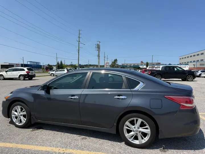 Nissan Altima 2013 photo 5