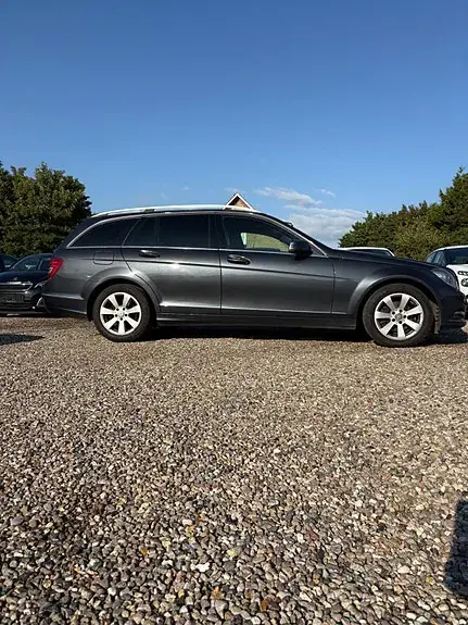 Mercedes-Benz C200 2013 photo 4