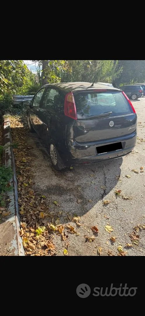 Fiat Grande Punto 2006 photo 2