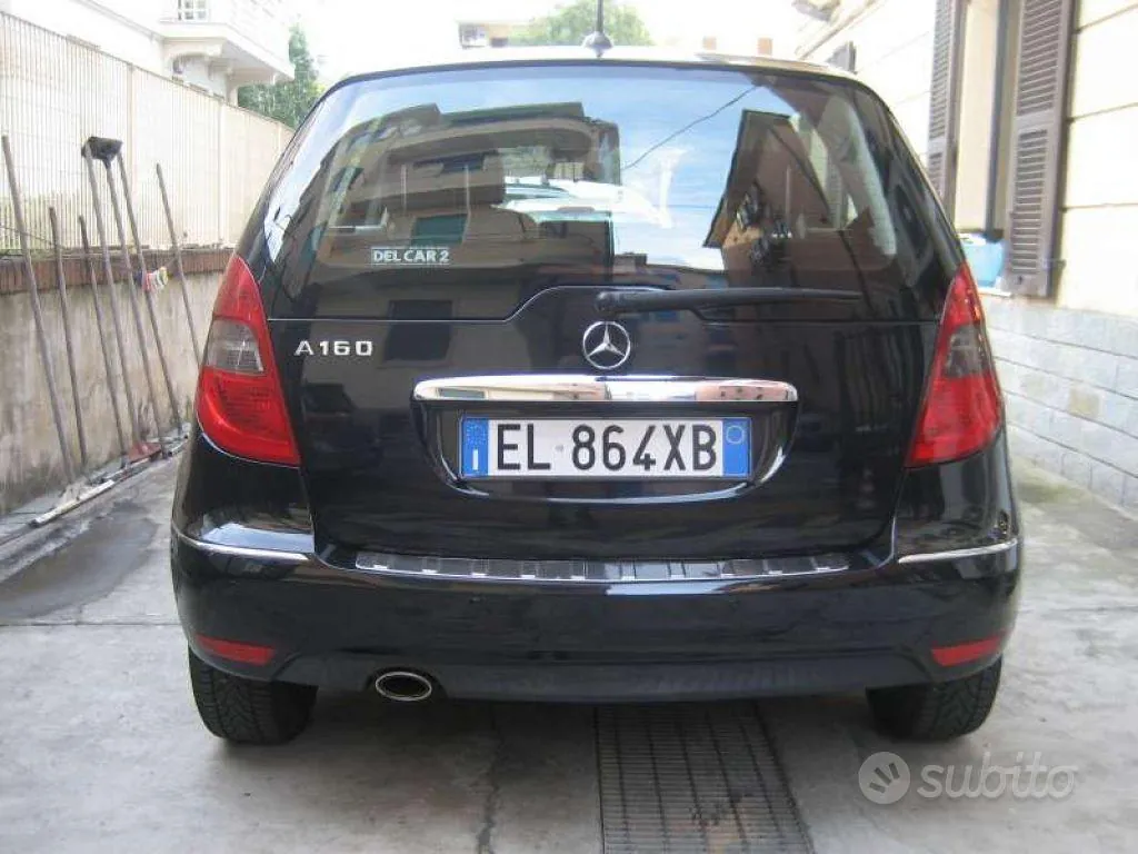 Mercedes-Benz A-Class 2012 photo 3
