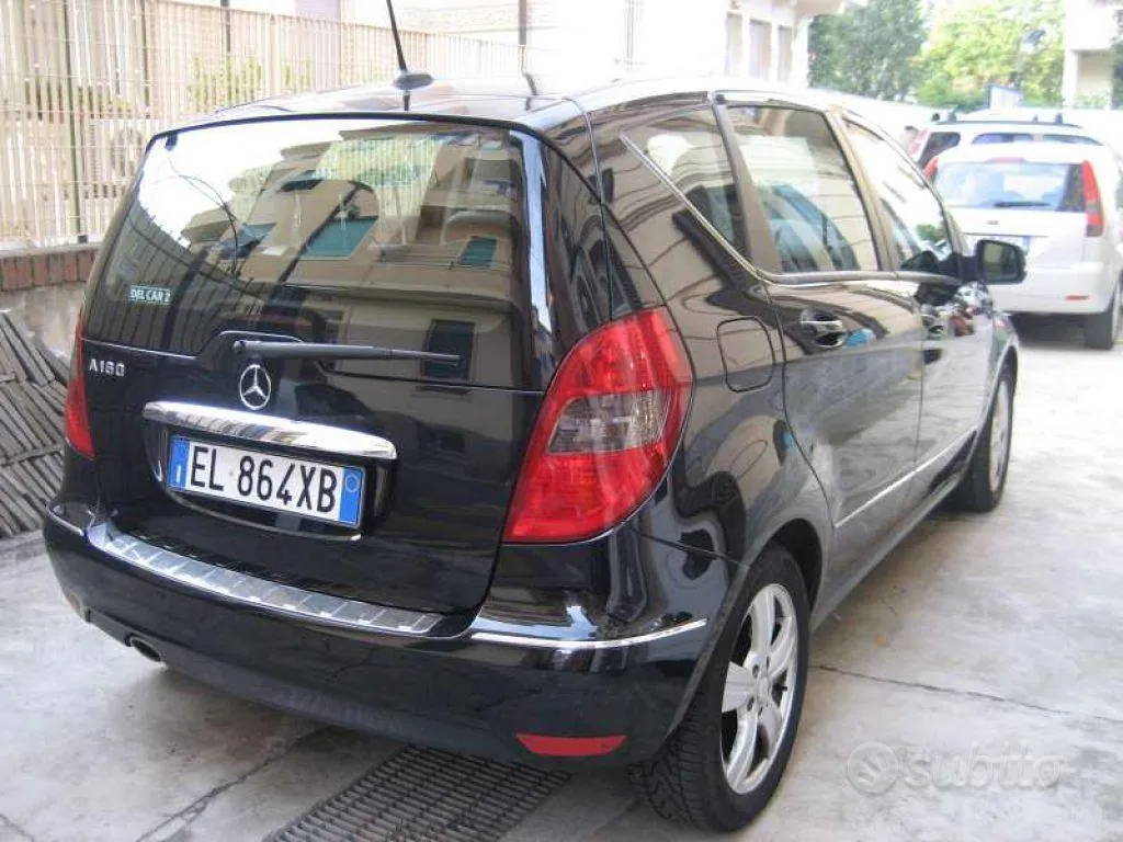 Mercedes-Benz A-Class 2012 photo 5