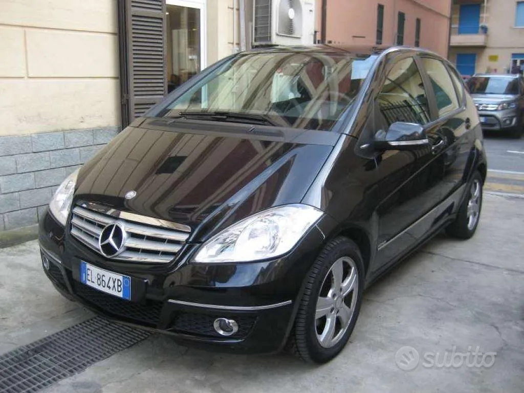 Mercedes-Benz A-Class 2012 photo 4