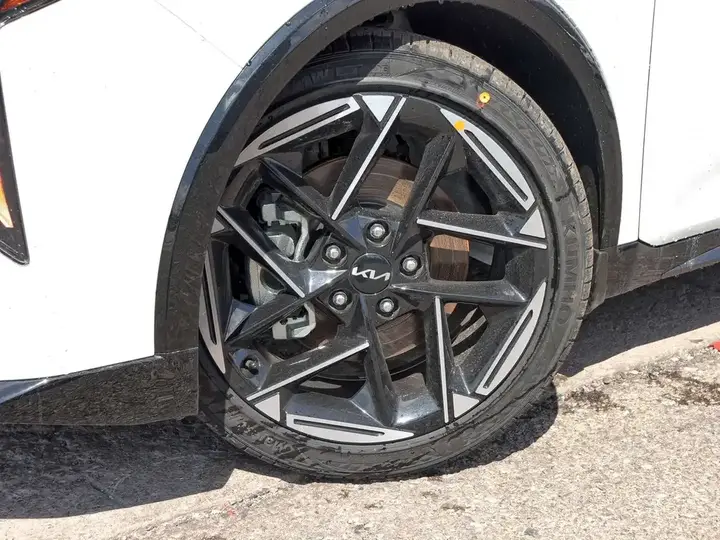 Kia K4 2026 photo 2