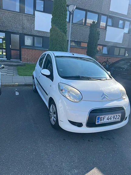 Citroen C1 2010 photo 2