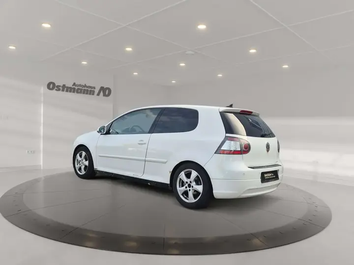 Volkswagen Golf 5 2008 photo 4
