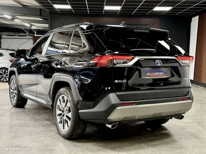 Toyota Rav4 2024 photo 3