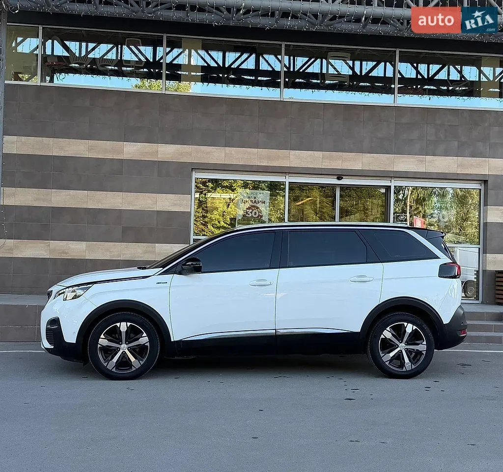 Peugeot 5008 2018 photo 3