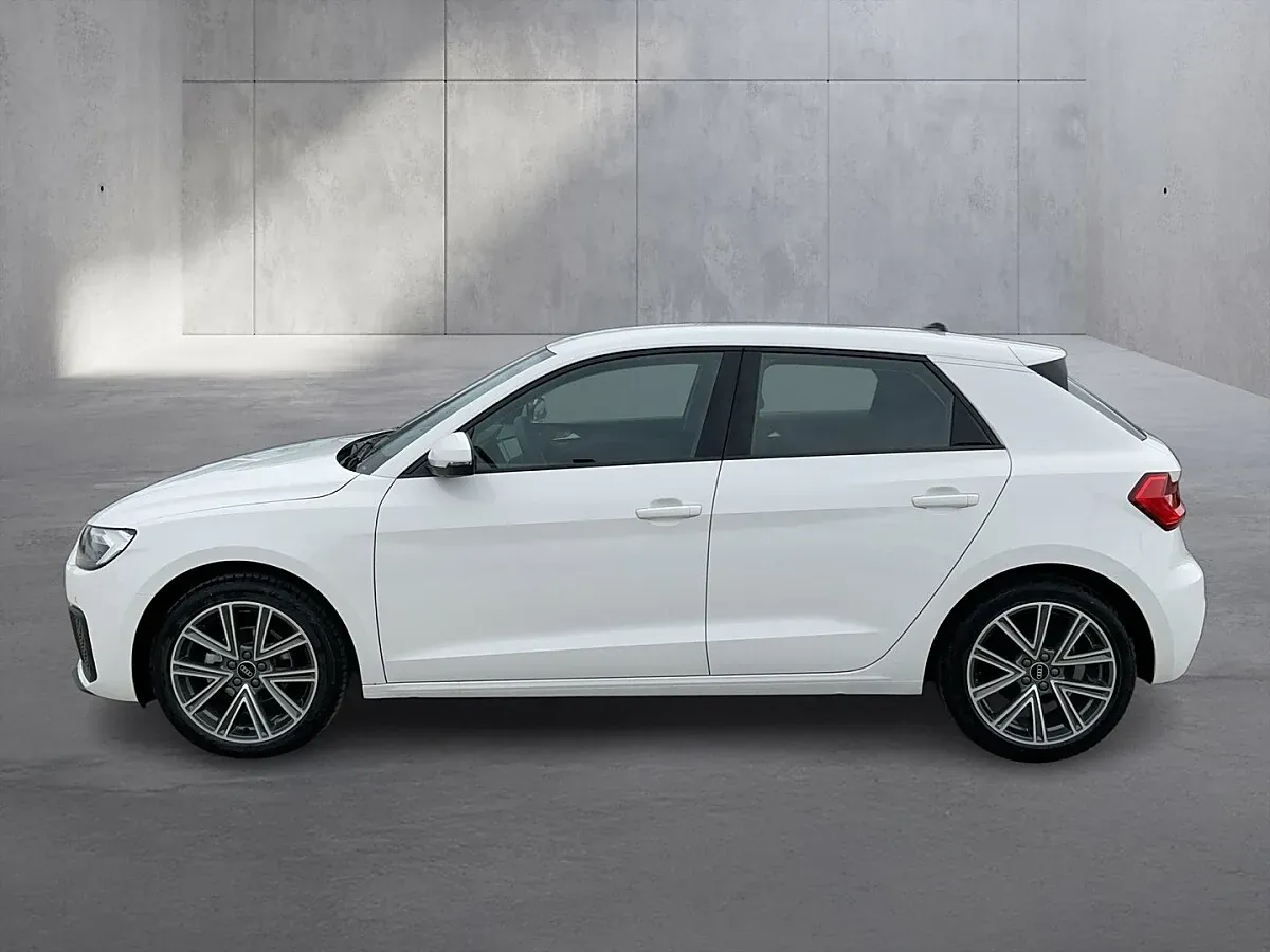 Audi A1 Sportback 2026 photo 2