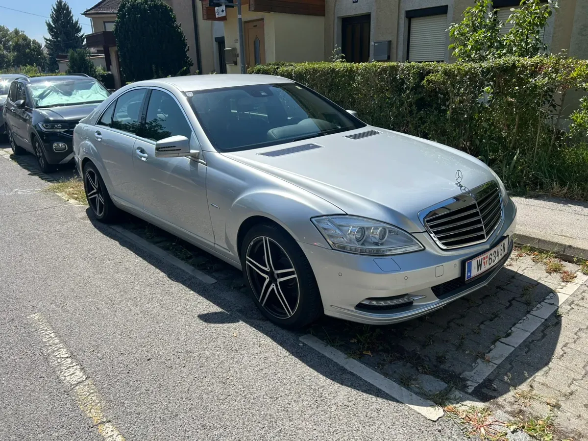 Mercedes-Benz S-Class 2013 photo 3
