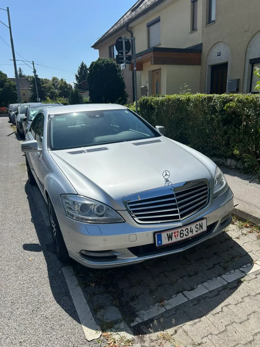 Mercedes-Benz S-Class 2013 photo 2