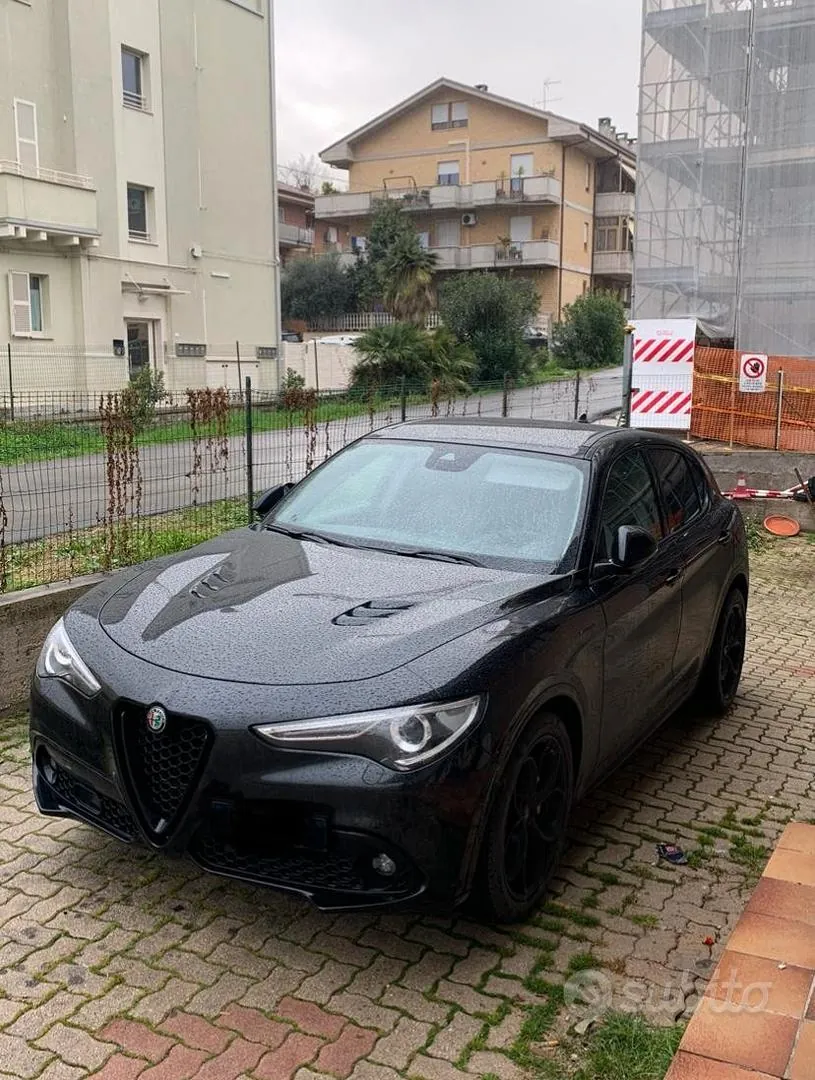 Alfa Romeo Stelvio 2017 photo 4