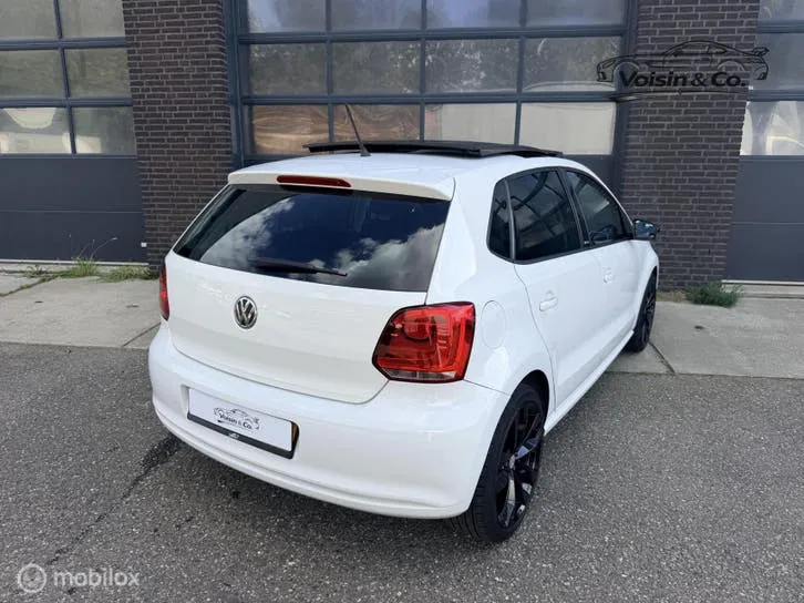 Volkswagen Polo 2011 photo 3