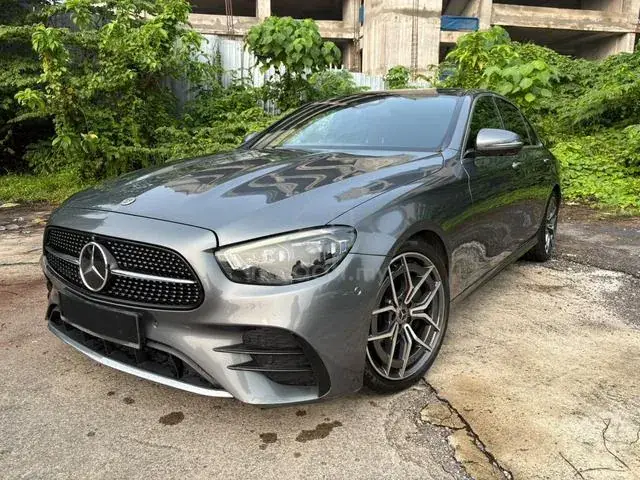Mercedes-Benz E300